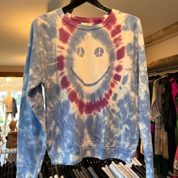 Lauren Moshi Tops - LAUREN Moshi Peace Happy face Pullover berry